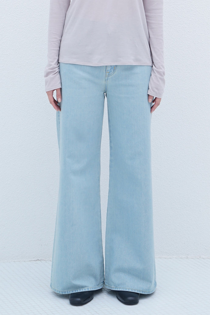 The Cloud Quartz Jean Solid 7year